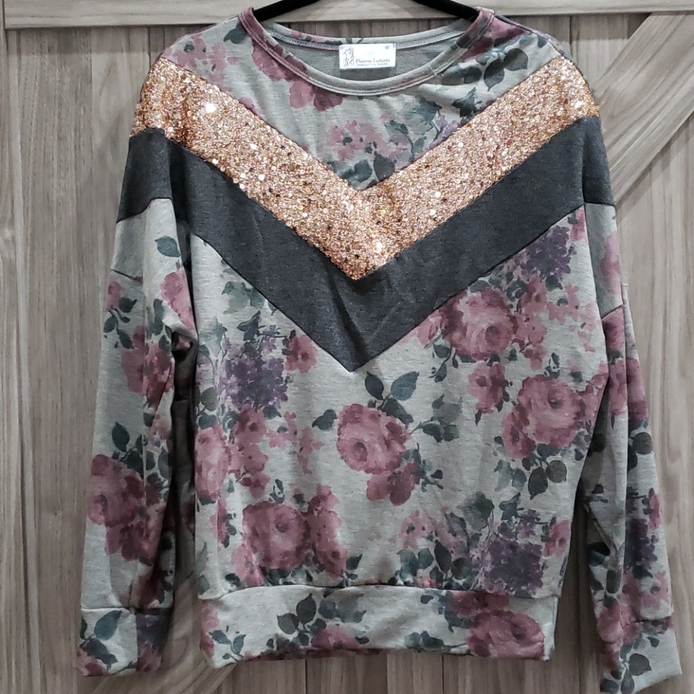 Sequin pull over